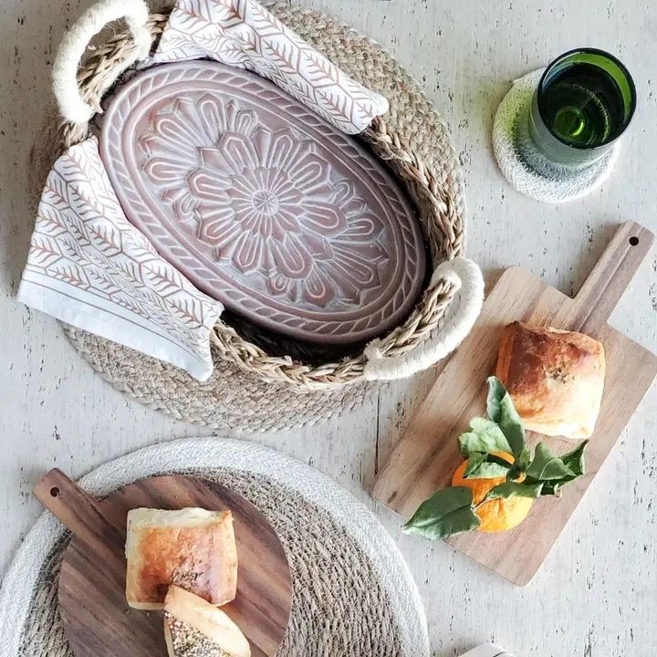 Bread Warmer & Wicker Basket - Flower Oval - Potpourri Gift Shop