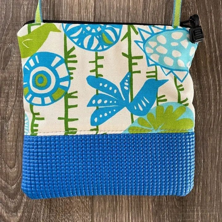 Crossbody Bag in Stella Blue Bird Print - Potpourri Gift Shop