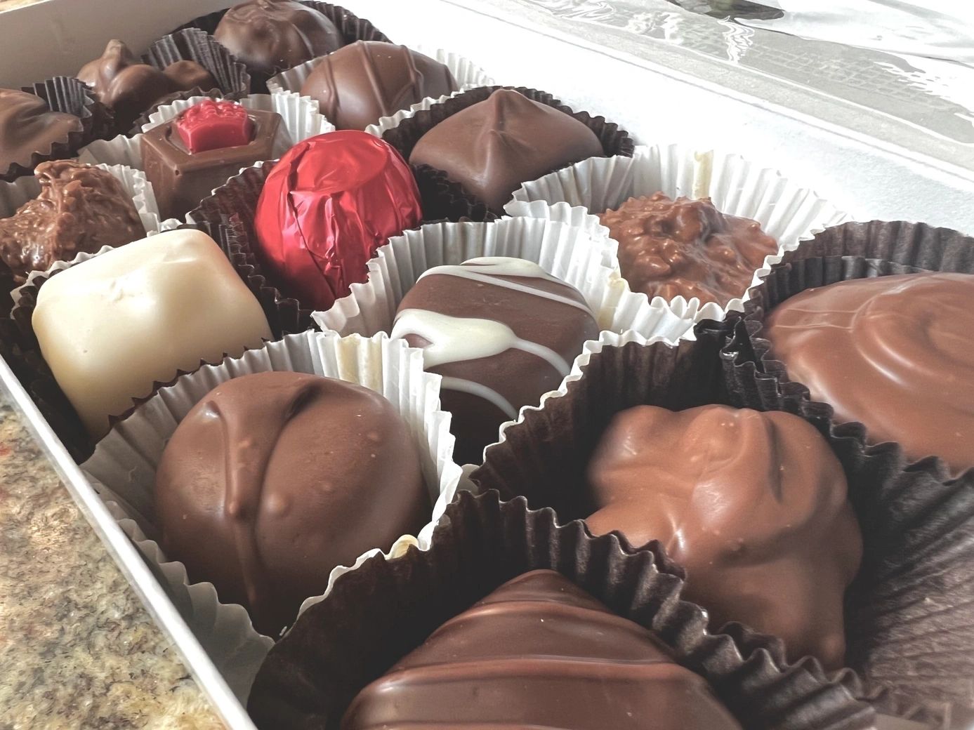 Deluxe Assorted Chocolates 1/2lb. - Potpourri Gift Shop