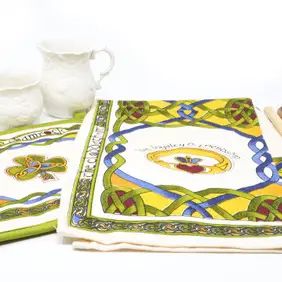 Irish Emblem Tea Towel & Shamrock Potholder - Potpourri Gift Shop
