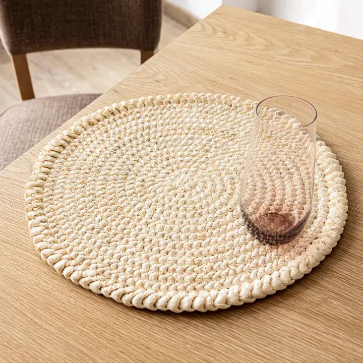 Rustic Round Woven Placemats – Black & Natural – Set of 4 - Potpourri Gift Shop